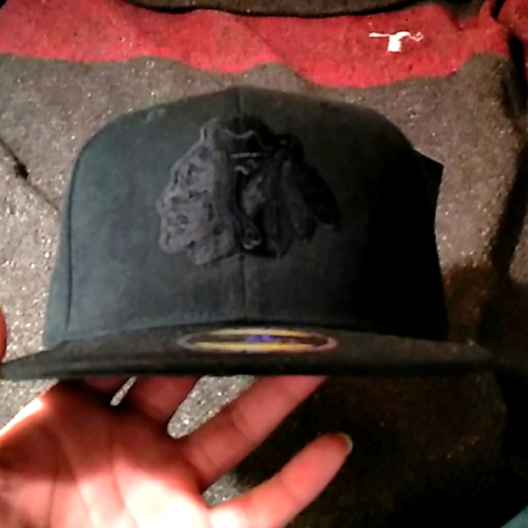Hat - Picture 1 of 2